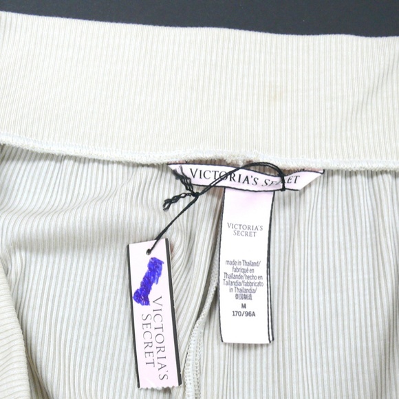 Victoria's Secret Lightweight Lounge Pajama Pants - Picture 2 of 2
